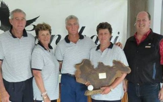 1ste Plek: Johan en Barbara van der Walt, MP en Santjie Olivier (Swellendam) en De Wet van Niekerk van Gansbaai Superspar.